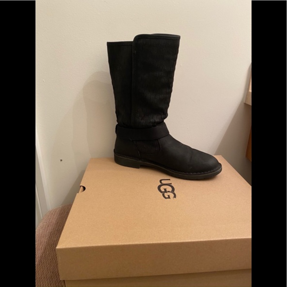 Ugg Shani Boots